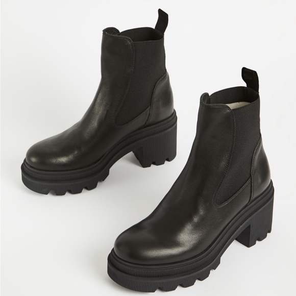 Voile Blanche Loden Chelsea Boots - Picture 1 of 5